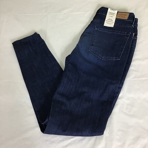 Levi Strauss simply stretch   Dark wash mid rise super skinny Jeans sz 4 - Picture 9 of 11